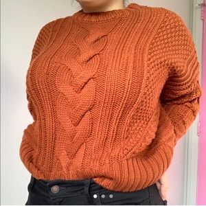 BURNT ORANG KNIT SWEATER
